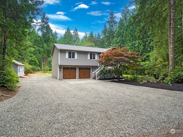 8155 NE Husky Lane, Kingston, WA 98346