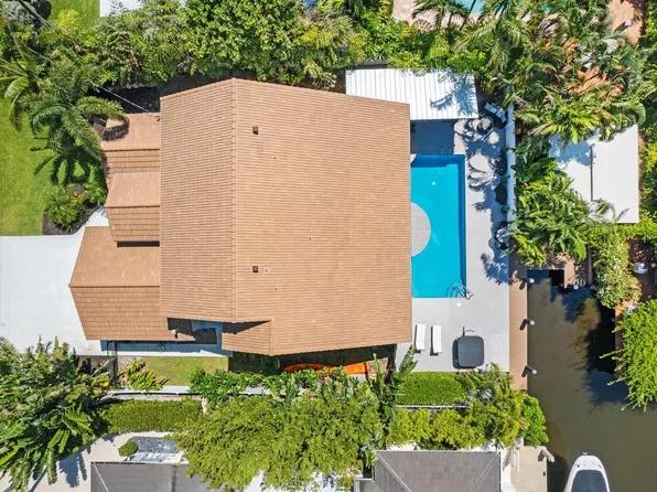 1050 Brooks Ln, Delray Beach, FL 33483