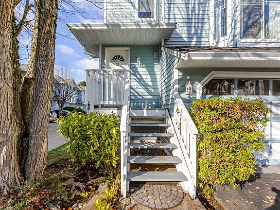 3rd image of 15550 89th Ave #31