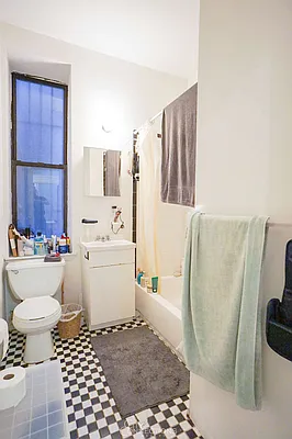 Rented by City Connections Realty | media 40