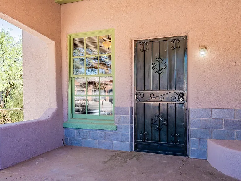 1926 N. Fremont Ave. — Photo 6