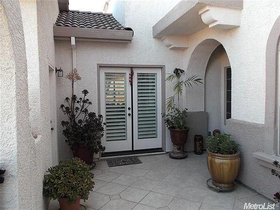 2nd image of 1783 Barossa Way