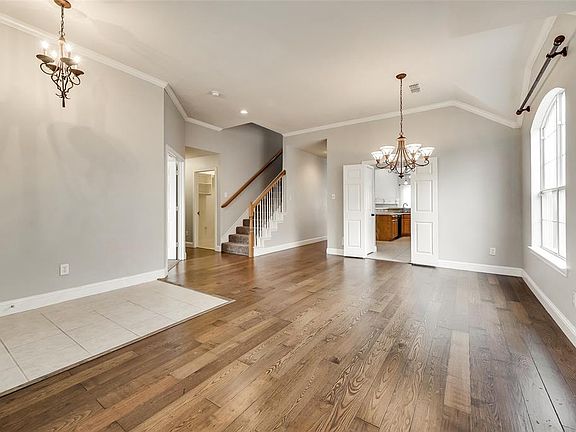 5th image of 2180 Garden Crest Dr