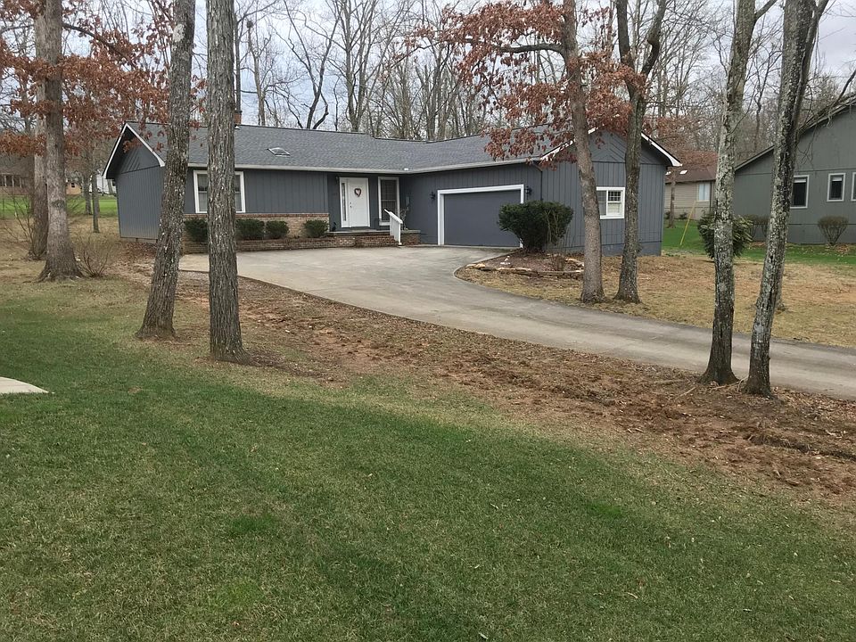 1st image of 127 Snead Dr