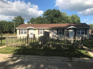 4210 7th St, Rockford, IL 61109