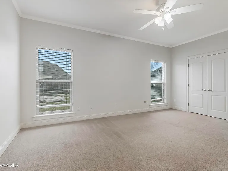111 Hamlet Ln — Photo 13