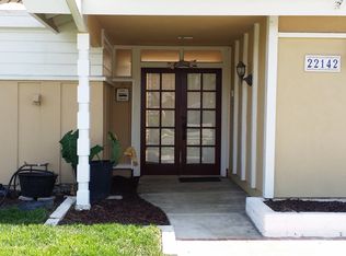 22142 Capistrano Ln, Huntington Beach, CA 92646