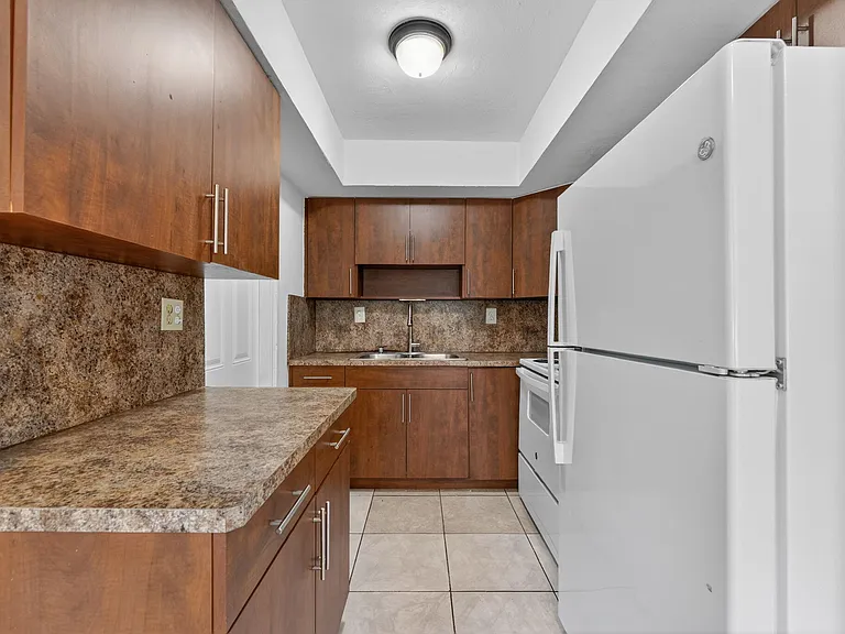 540 NE 58th St #1-2 — Photo 7