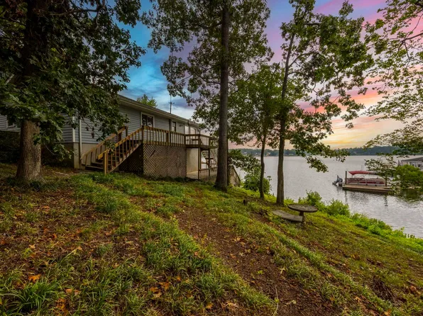 1706 Gold Nugget Point, Prosperity, SC 29127