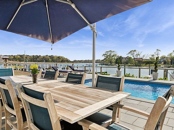 5th image of 81 Beach Rd