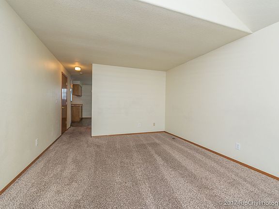 2nd image of 978-990 SW 208th Ave #978