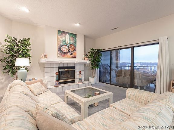 4th image of 106 Pointe Ct #8C