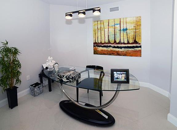 Home For Sale In The Landmark