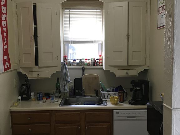 4th image of 97 Ryckman Ave APT 1L
