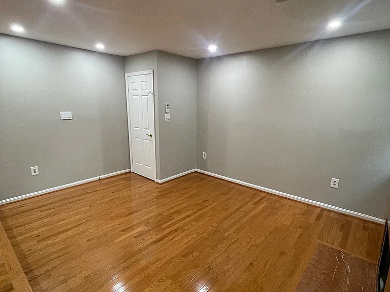 9025 Streamview Ln — Photo 20