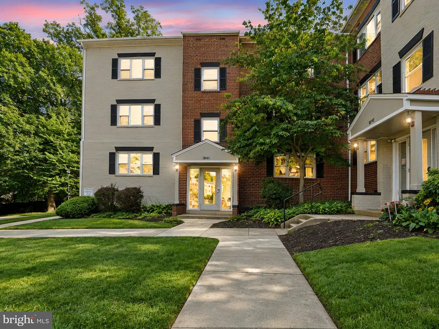 Hollybrooke Condo — Photo 3