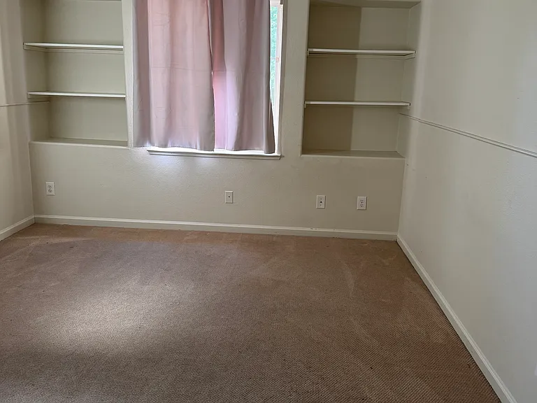 2180 Bridle Creek Cir — Photo 11