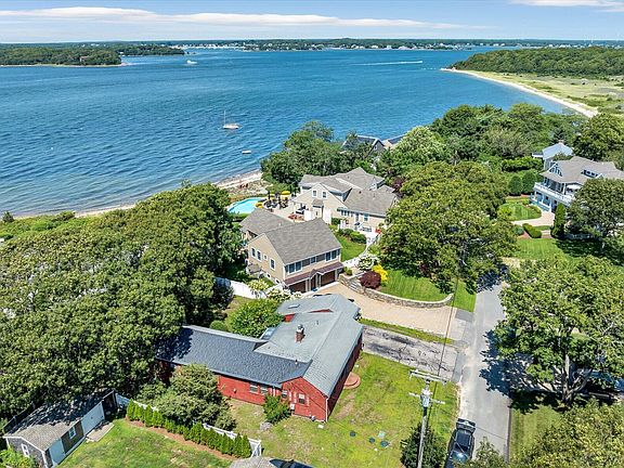 3rd image of 46 Wianno Road