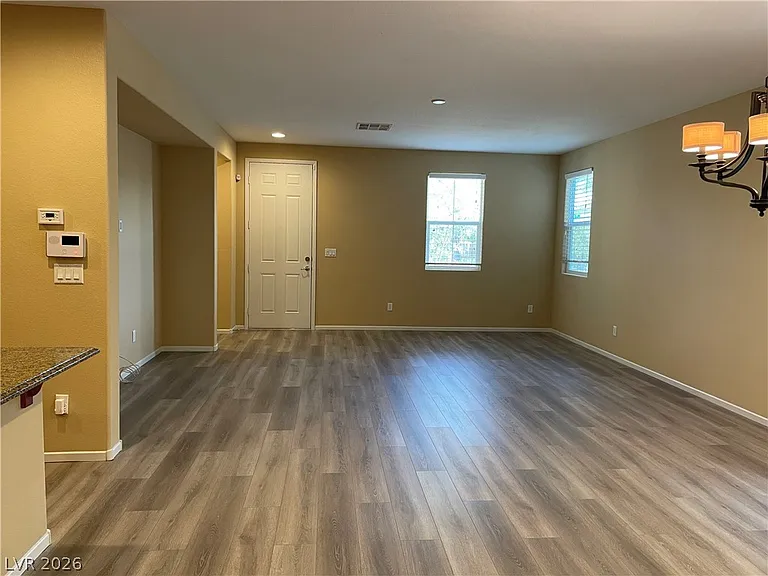 8620 Rowland Bluff Ave — Photo 6
