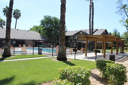 The Hunt Club Apartments Photo 1