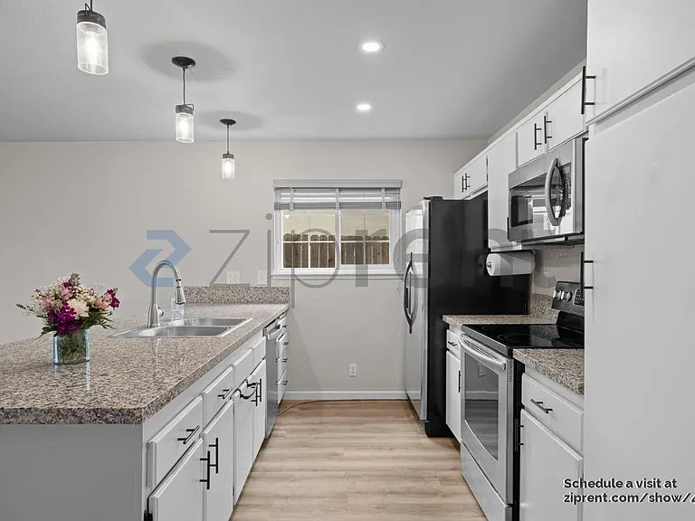 208 Richard Pl — Photo 13