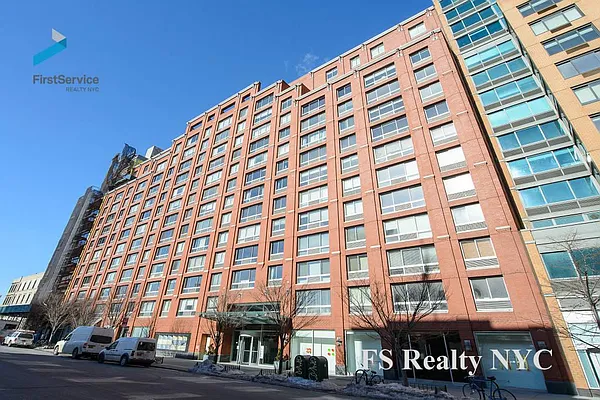 Rented by FirstService Realty (legacy) | media 37