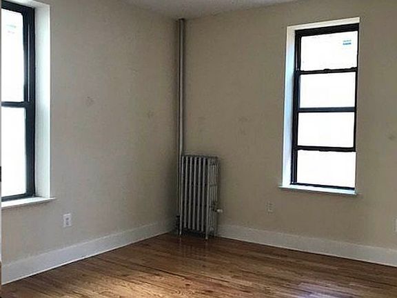 5th image of 60 Clarkson Ave #2O