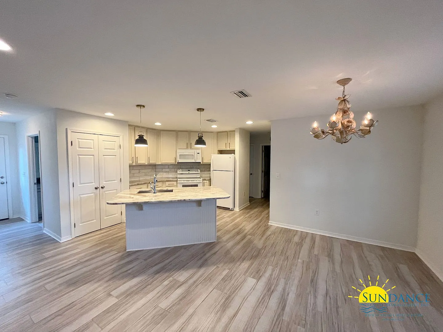 Beautiful home in the heart of Niceville! — Photo 2