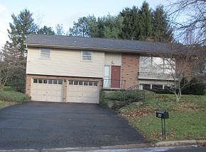 2nd image of 624 Harvard St