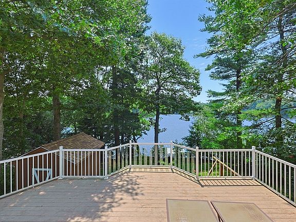 3rd image of 82 Ridge Rd