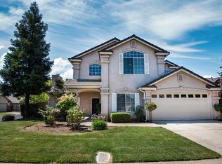 2731 E Darlington Ct, Fresno, CA 93720