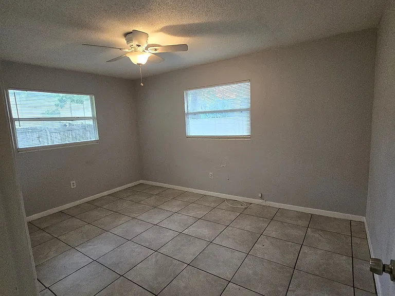 3413 Sherwood Dr #B — Photo 8