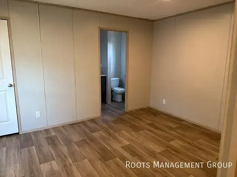 300 Brantley Dr #32 — Photo 14
