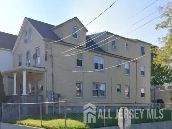 593 Penn St, Perth Amboy, NJ 08861