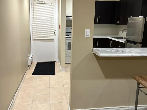 1839 Davenport Rd #Basement, Toronto, ON M6N 1B8