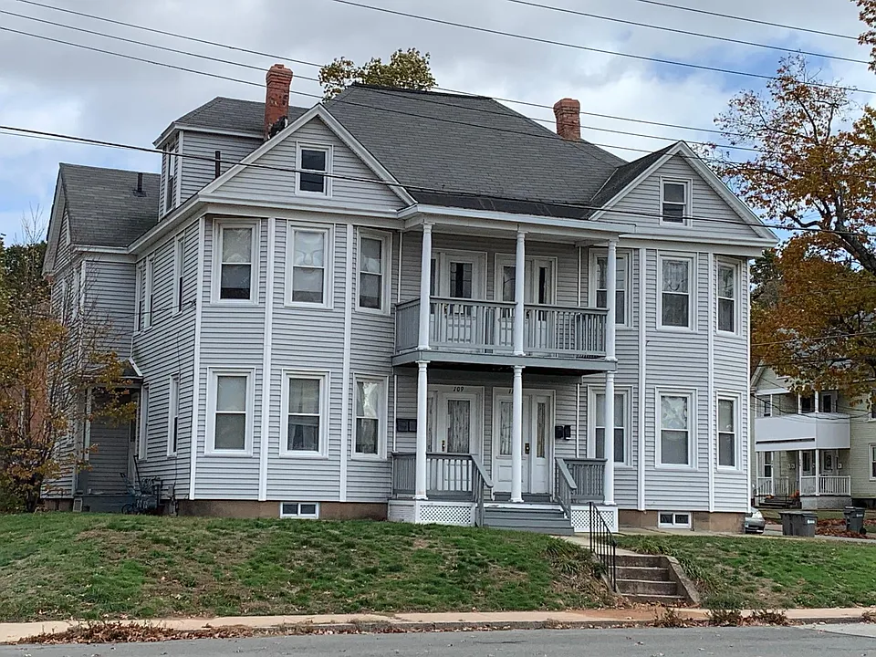 109 Holl St