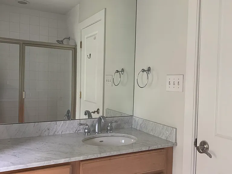 full bath on third floor