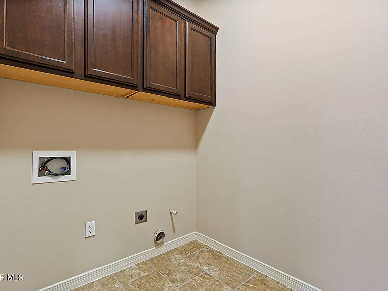3237 Christian Cunningham St — Photo 25