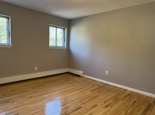 10 Vilno Ct #2, Huntington Station, NY 11746
