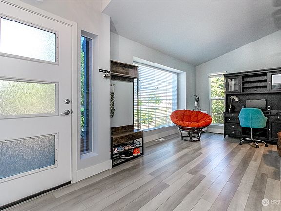 5th image of 21501 42nd Avenue E