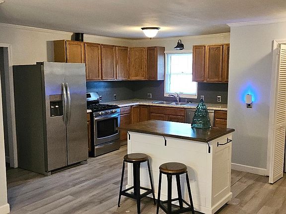 4th image of 1020 N Lafayette Ave