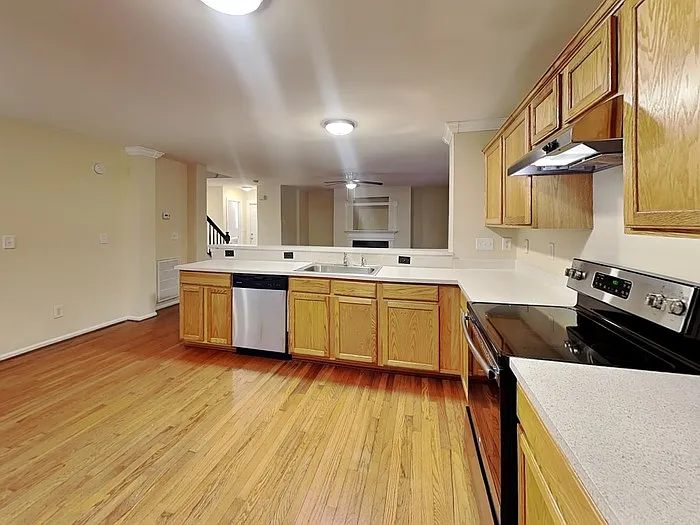 6265 Branch Hill Cir — Photo 7