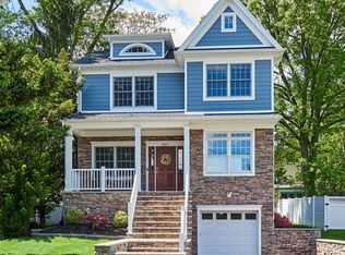 422 Codding Rd, Westfield, NJ 07090