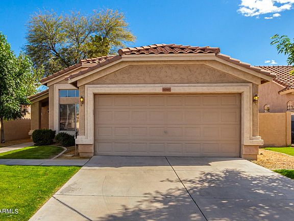 3rd image of 1261 W KINGBIRD Drive