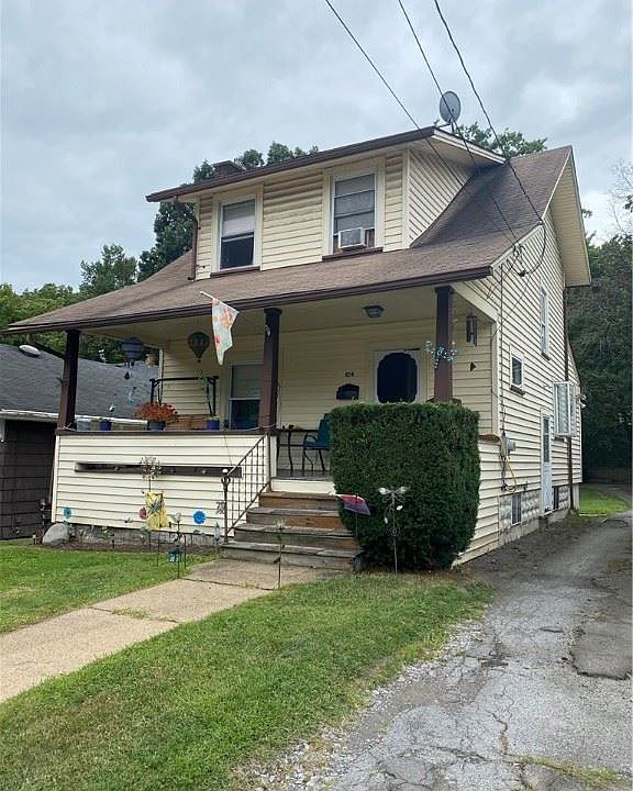 1st image of 124 Woodrow Ct