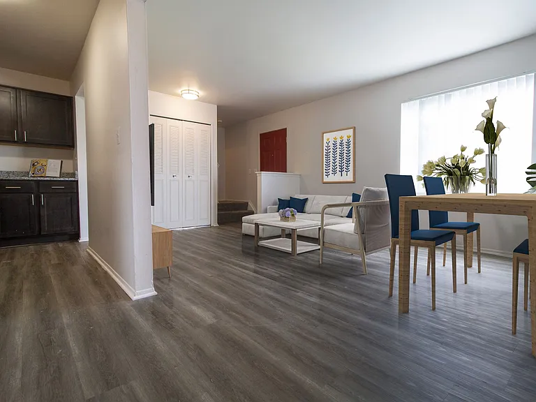 Novi Ridge Apartments — Photo 8