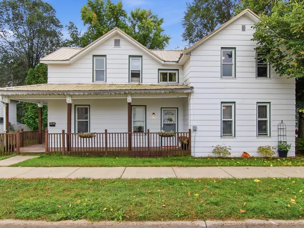 465 W Spruce St, Chippewa Falls, WI 54729
