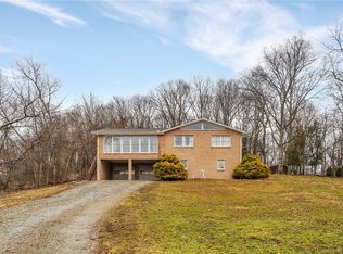 324 Turnpike Rd, Mount Pleasant, PA 15666