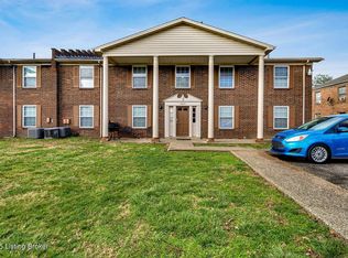 601 Revolutionary Rd, Louisville, KY 40214