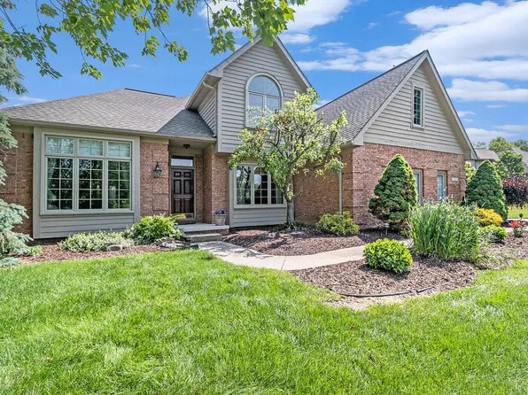 712 Dornoch Dr, Ann Arbor, MI 48103